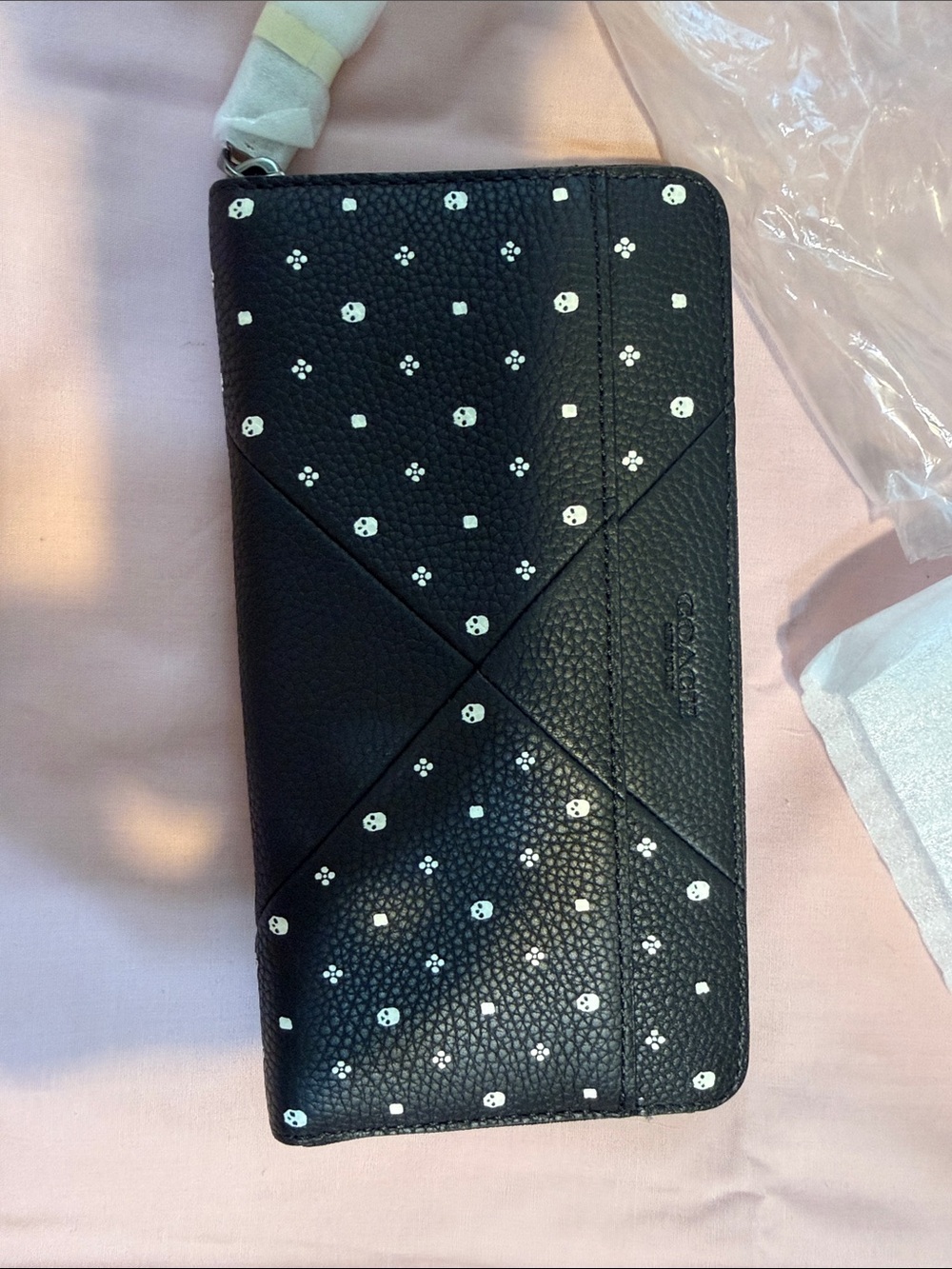 NIB ***RARE*** Coach Skull Bandana Print Wallet